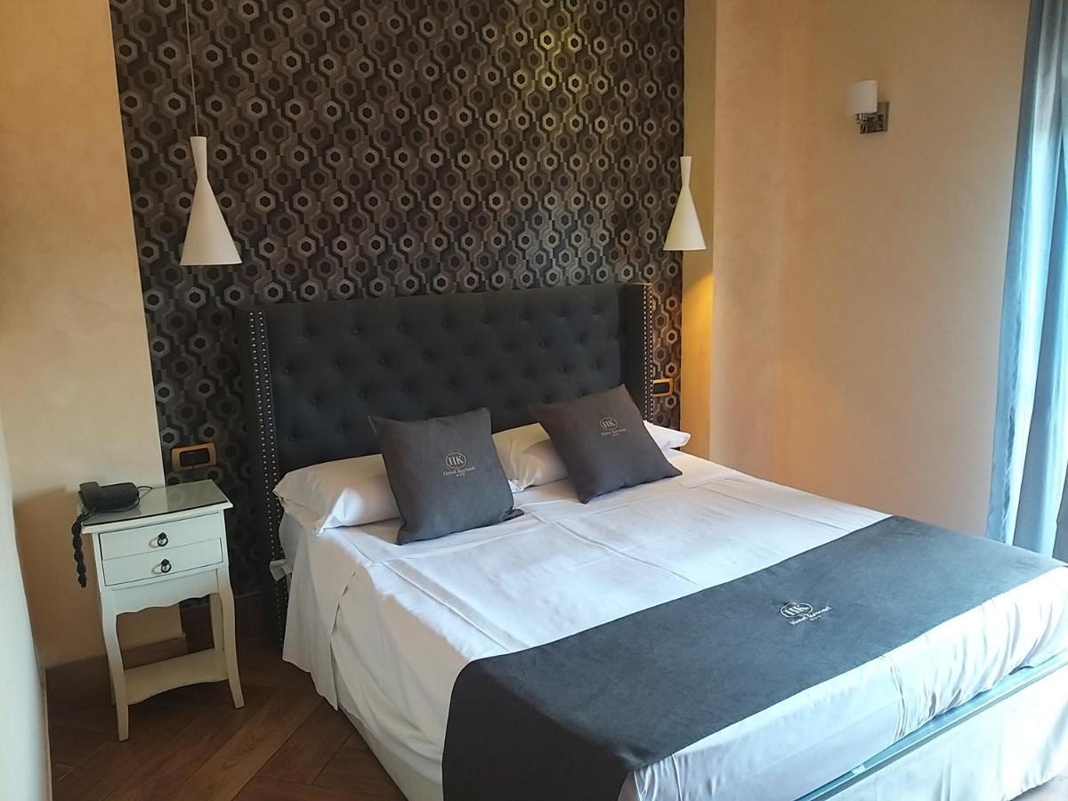 Hotel Kursaal Napels Buitenkant foto